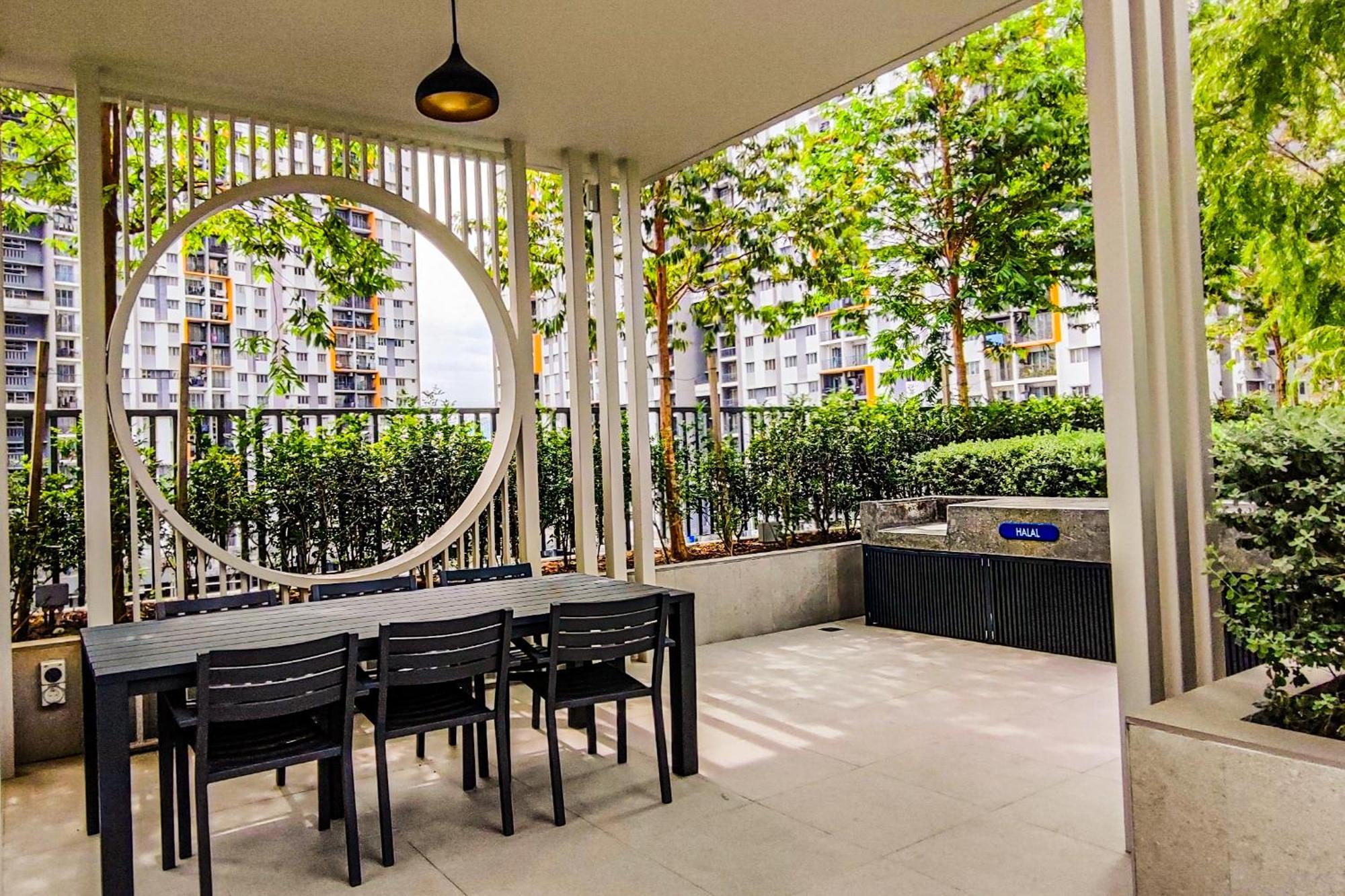 Luxury Pool At M-luna By Hck * Kuala Lumpur